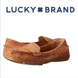 NEW Lucky 🍀 Brand Moccasin Flats